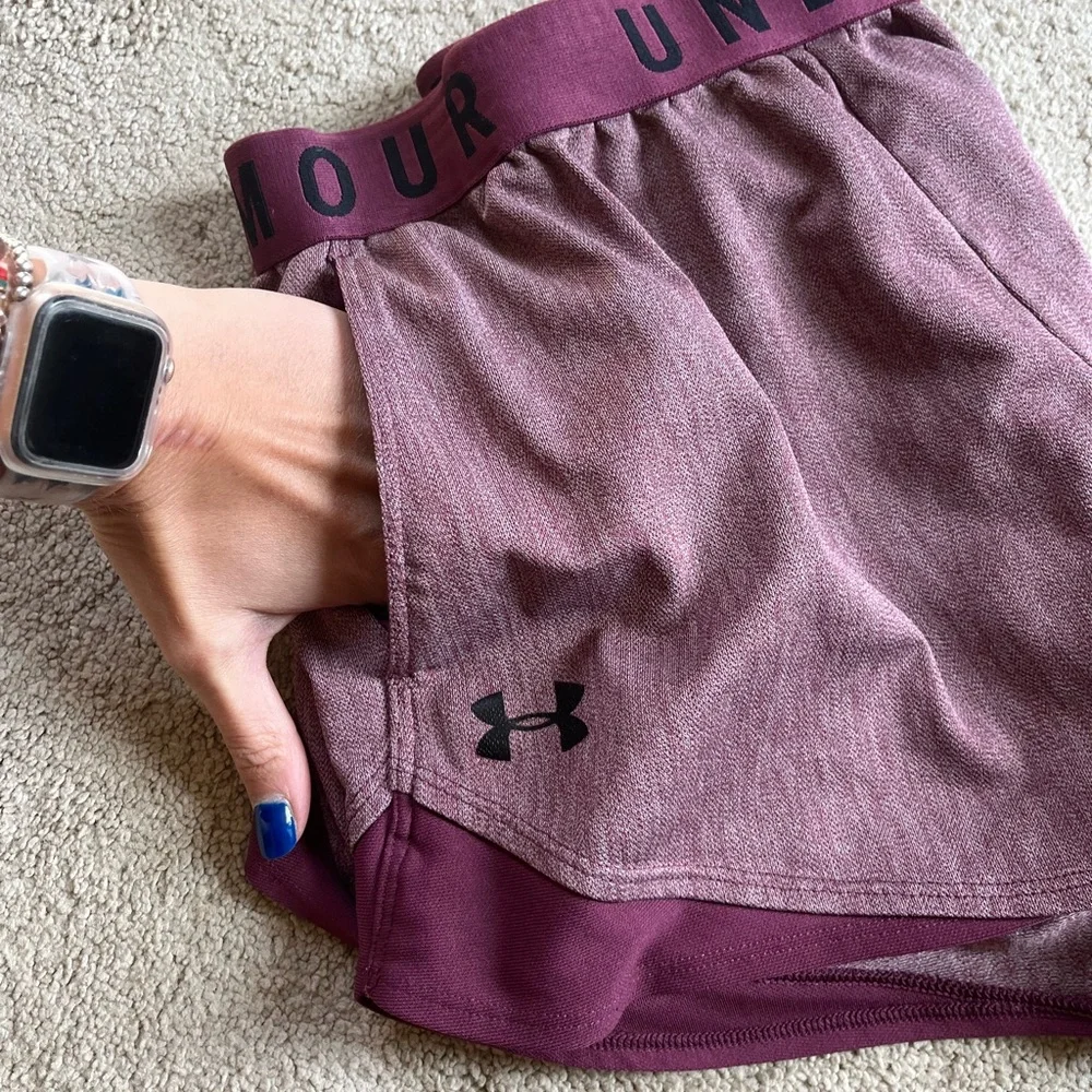Under Armor Shorts - Picture 2 of 3